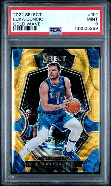 2022 PANINI SELECT #151 LUKA DONCIC GOLD WAVE